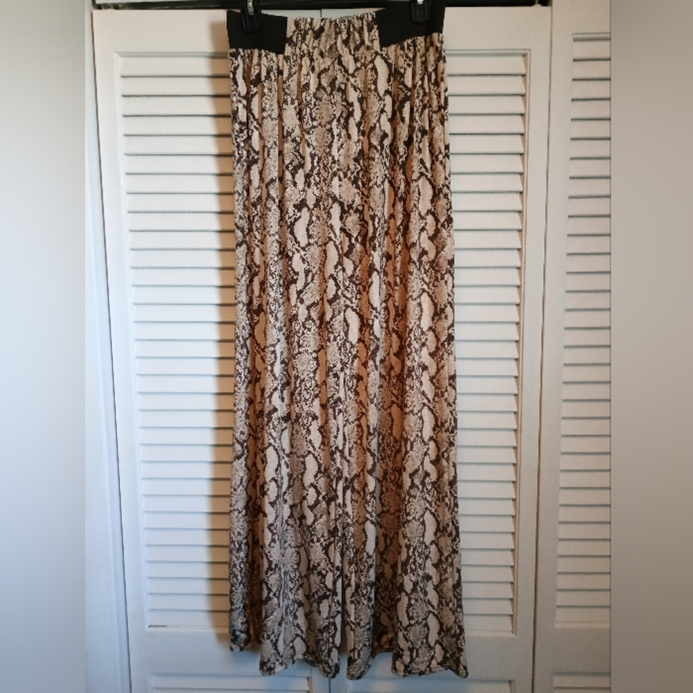 Euc Stylish "Magic Pants" Python Print Palazzo Pa… - image 8